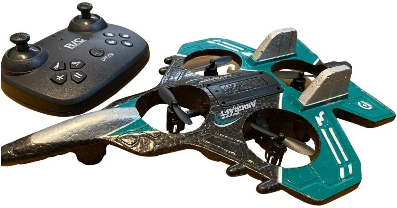 Racing Aerial Fighter 2.4GHz Remote Control Drone Aircraft with 4-Axis Propellers